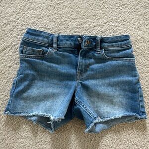 Gap girls size 8 denim shorts.